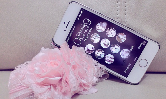 Trào lưu chế ảnh màn hình khóa iPhone, iPad lên 