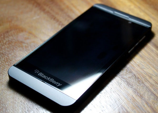 BlackBerry Z10 sử dụng CPU Snapdragon S4 Plus MSM8960