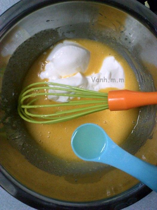 Yogurt chiffon cupcake mềm mịn, thơm mùi sữa chua