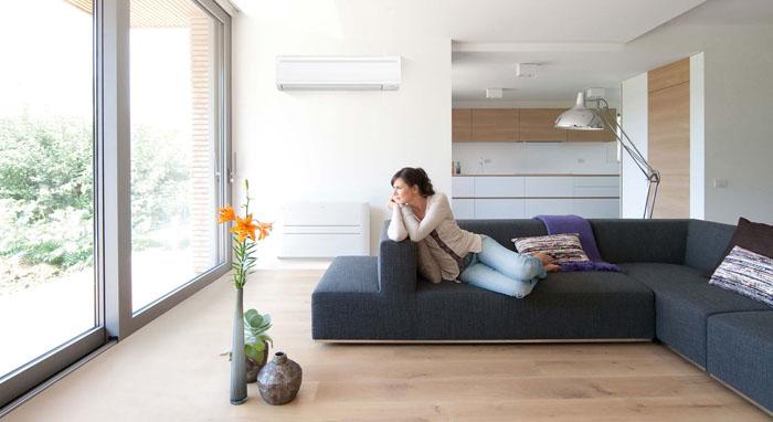 Nhiệt độ và độ ẩm cao có thể gây tình trạng sương thoát ra từ máy lạnh Nhiệt độ và độ ẩm cao có thể gây tình trạng sương thoát ra từ máy lạnh