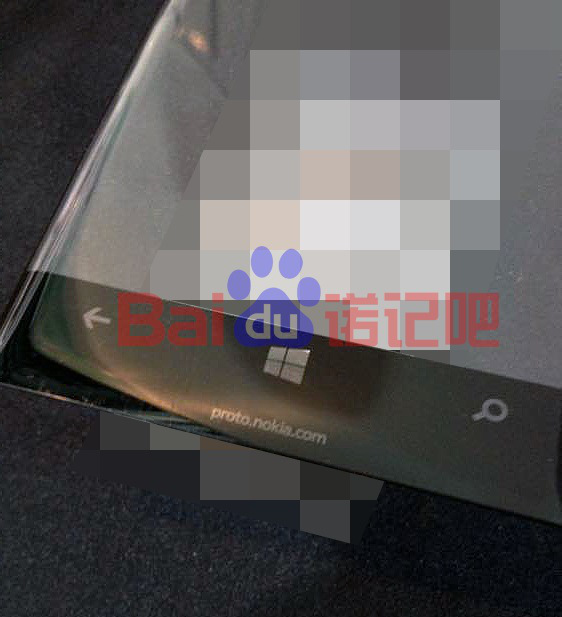 Liệu Lumia 940 sẽ cạnh tranh với Galaxy S6 Edge?