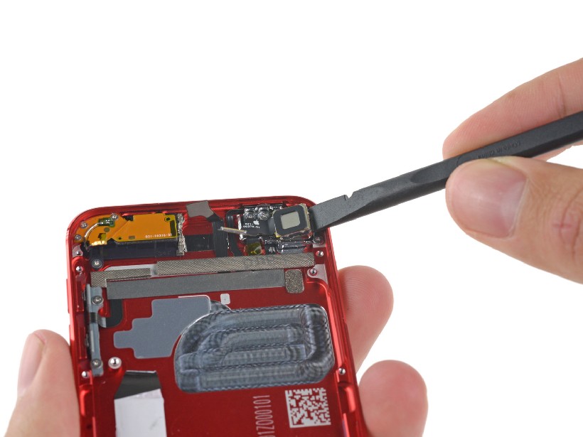 'Mổ bụng' mẫu hình lý tưởng của iPhone 6c giá rẻ, sửa chữa chẳng dễ gì Ipod-touch-td-4