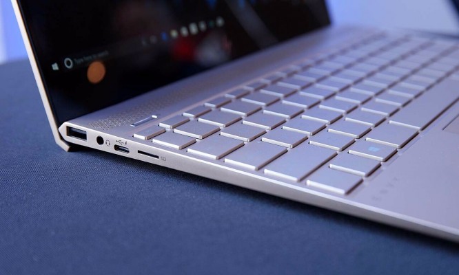 Top 5 laptop mỏng nhẹ nhất hiện nay Top 5 laptop mỏng nhẹ nhất hiện nay