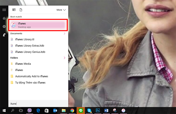Mở iTunes trên máy tính lên. Mở iTunes trên máy tính lên.