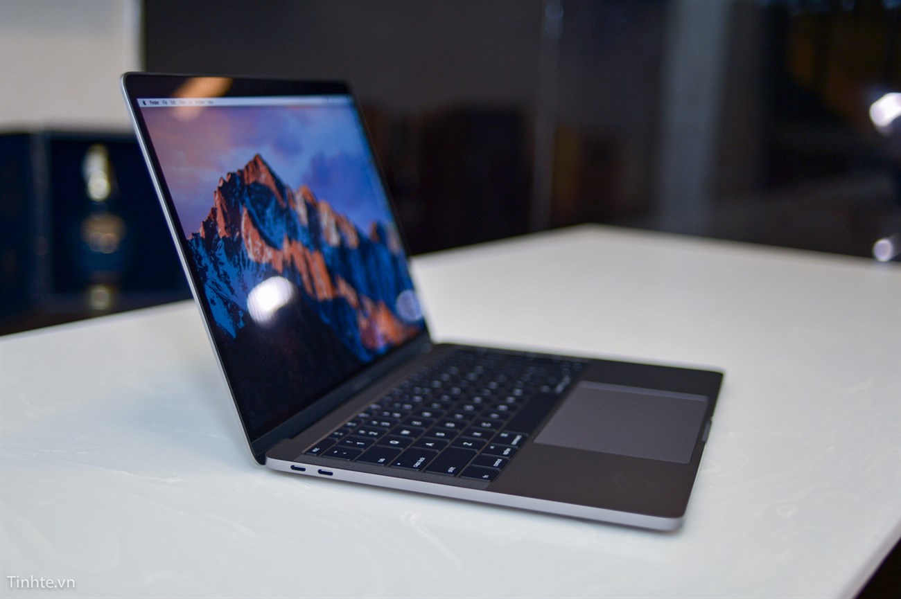 apple_29 Cận cảnh Macbook Pro 13 inch 2016: Quyến rũ khó cưỡng