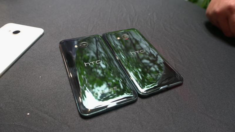 Hình ảnh trên tay bộ đôi HTC U Ultra và U Play đầu tiên tại Việt Nam - ảnh 11 Hình ảnh trên tay bộ đôi HTC U Ultra và U Play đầu tiên tại Việt Nam - ảnh 11