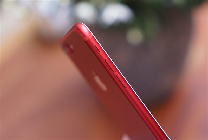 Hình ảnh cận cảnh iPhone 7 Plus đỏ tại Việt Nam: Độc, đẹp, giá cao Hình ảnh cận cảnh iPhone 7 Plus đỏ tại Việt Nam: Độc, đẹp, giá cao