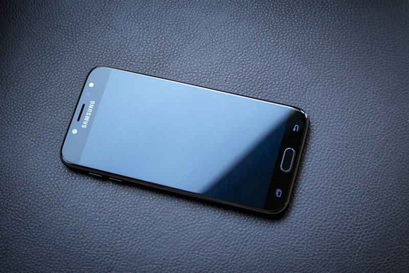 Samsung ra mắt Galaxy J7 Pro, camera khẩu độ như Galaxy S8, giá tầm trung Samsung ra mắt Galaxy J7 Pro, camera khẩu độ như Galaxy S8, giá tầm trung
