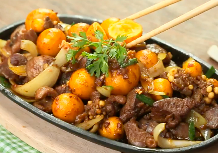 Cách làm lòng gà trứng non thơm ngon đậm đà