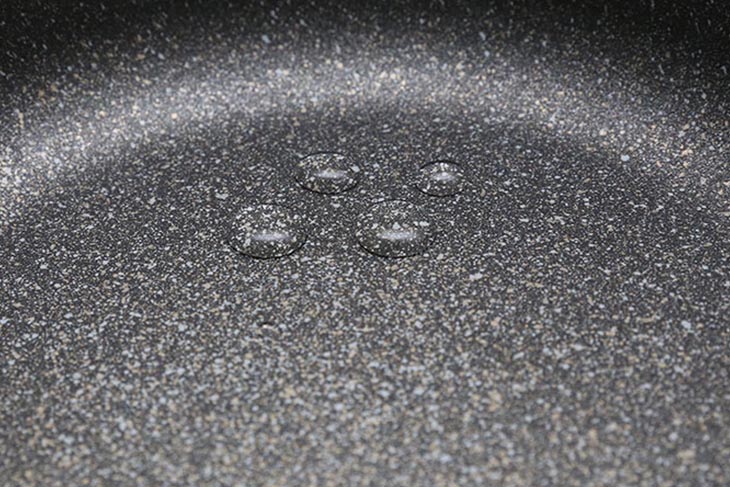 Tìm hiều về loại chất chống dính trên nồi chảo hiện nay