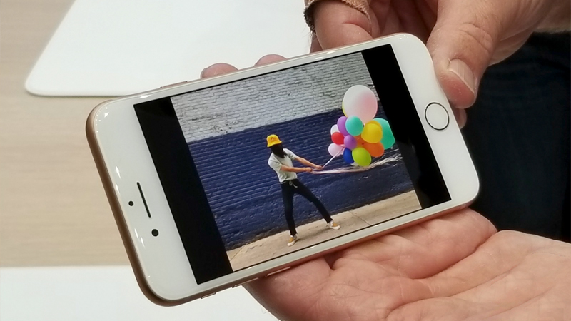 Trên tay iPhone 8 Plus Trên tay iPhone 8 Plus
