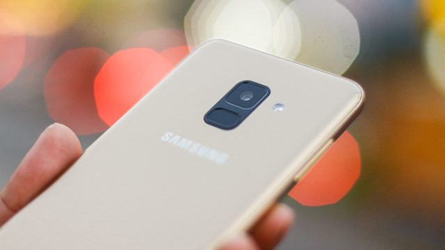 Thiết kế Samsung Galaxy A8 (2018)