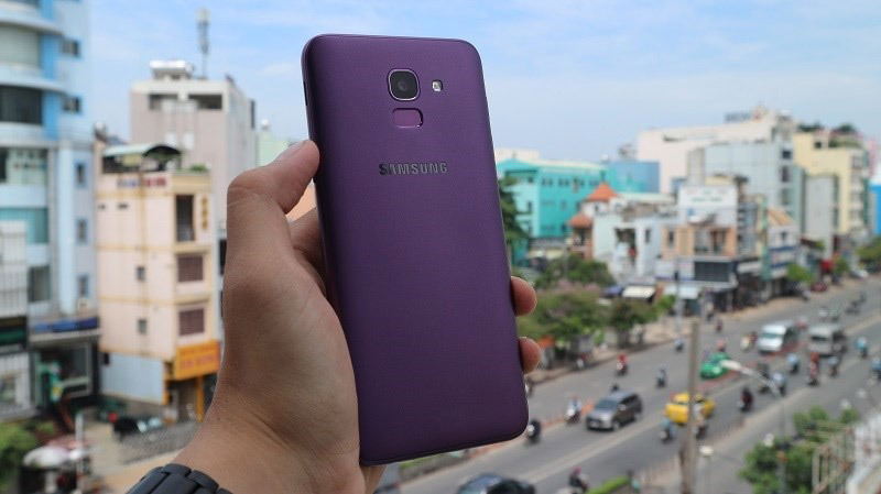 Samsung Galaxy J6 Samsung Galaxy J6