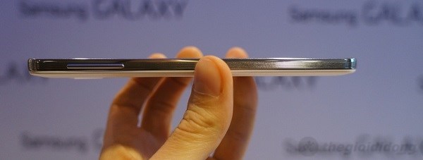 Samsung Galaxy Note III Samsung Galaxy Note III: “Gã khổng lồ” đã sẵn sàng lộ diện 9