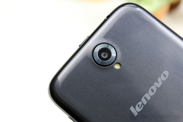Máy ảnh sau của Lenovo A850 chỉ có 5MP Máy ảnh sau của Lenovo A850 chỉ có 5MP