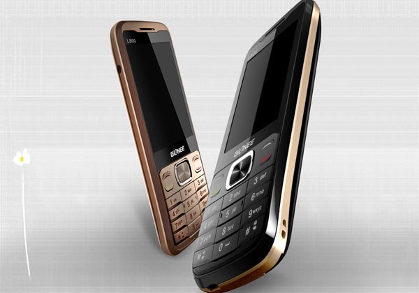 Góc bo hợp lý quanh máy Gionee L800 thiết kế