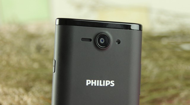 Camera sau 5.0 MP có sự hỗ trợ ánh sáng từ đèn LED Flash Camera sau 5.0 MP có sự hỗ trợ ánh sáng từ đèn LED Flash
