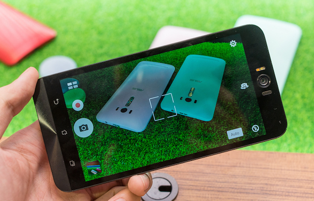 Camera sau không thay đổi chất lượng so với đàn anh Zenfone 2 Lấy nét bằng laser nhanh và chuẩn xác