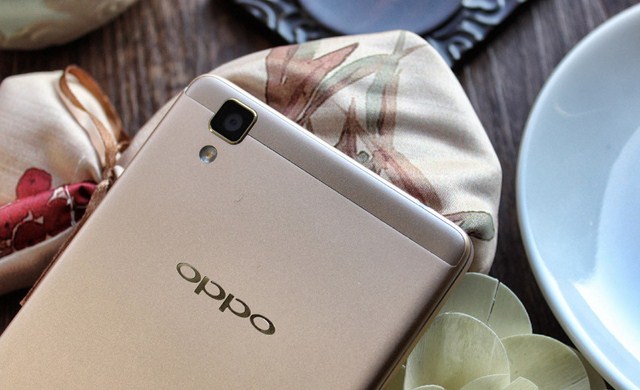 Camera sau ấn tượng với nhiều tính năng thú vị đến từ Oppo Camera sau ấn tượng với nhiều tính năng thú vị đến từ Oppo