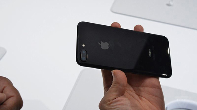 Màu Jet Black mới Màu Jet Black mới