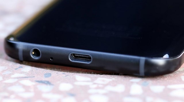 Cổng USB Type-C tiện dụng Cổng USB Type-C tiện dụng