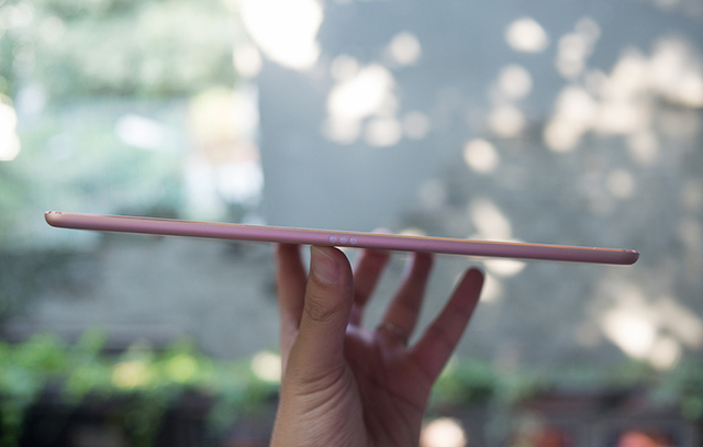 iPad Pro 9.7 inch phiên bản Wifi Cellular hỗ trợ đầy đủ kết nối không dây
