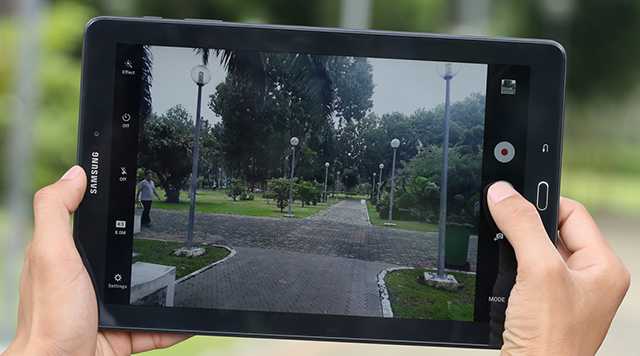 Máy sở hữu camera khá trong tầm giá Máy sở hữu camera khá trong tầm giá