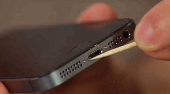iPhone không nhận sạc phải làm sao?